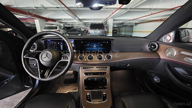 Mercedes E 300 e 4MATIC-2