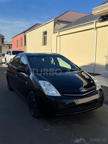 Toyota Prius-3