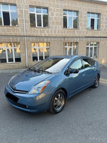 Toyota Prius-2