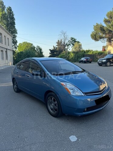 Toyota Prius-3