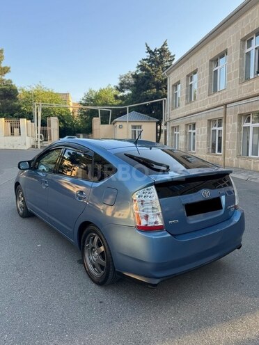 Toyota Prius-5