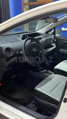 Toyota Aqua-20