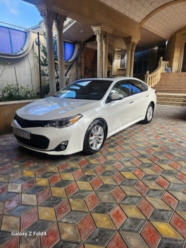 Toyota Avalon-2