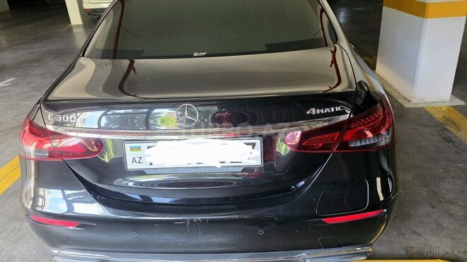 Mercedes E 300 e 4MATIC-10