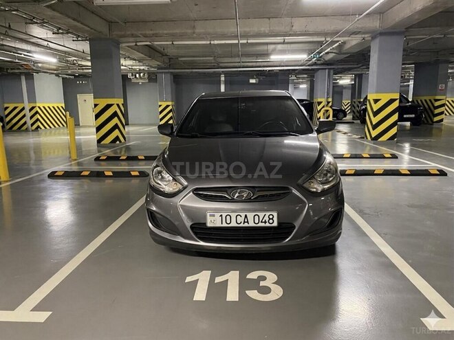 Hyundai Accent-1