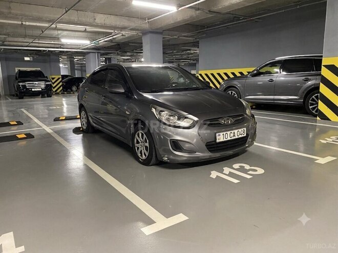Hyundai Accent-3