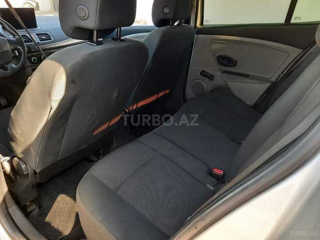 Renault Megane-8