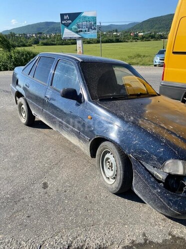 Daewoo Nexia-3