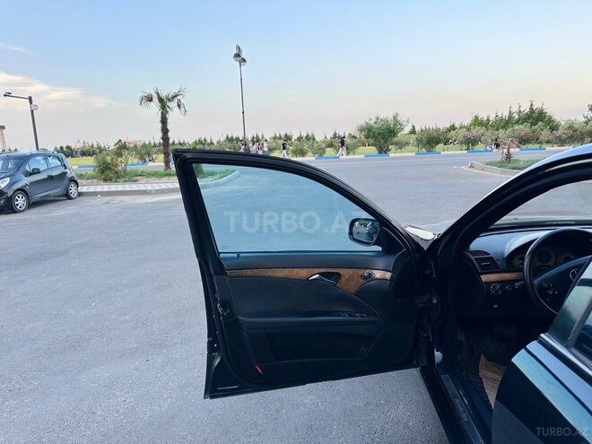 Mercedes E 220-9