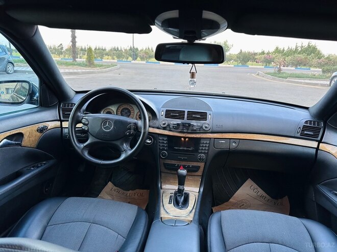 Mercedes E 220-3