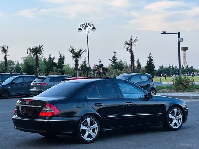 Mercedes E 220-22