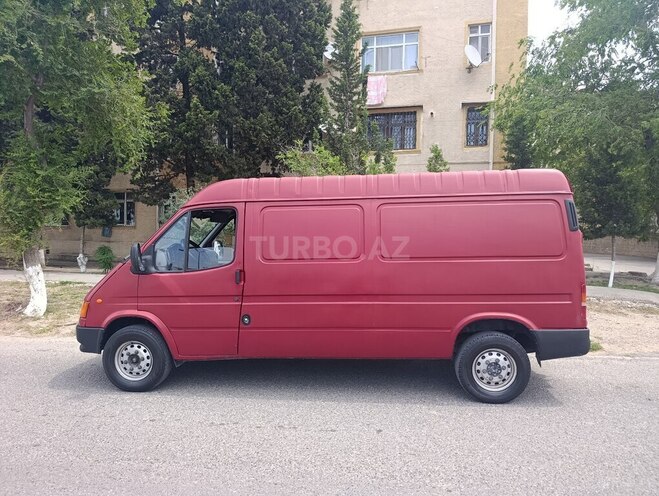 Ford Transit-3
