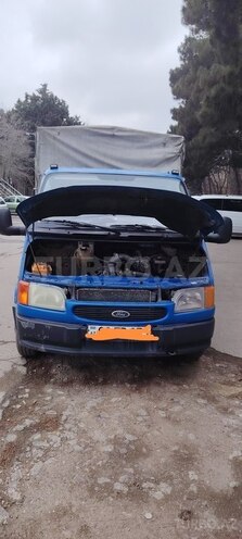 Ford Transit-12