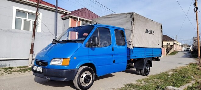 Ford Transit-4