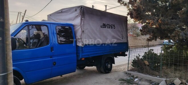 Ford Transit-2