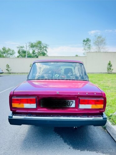LADA (VAZ) 2107-2