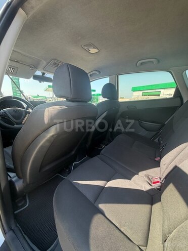 Hyundai i30-7