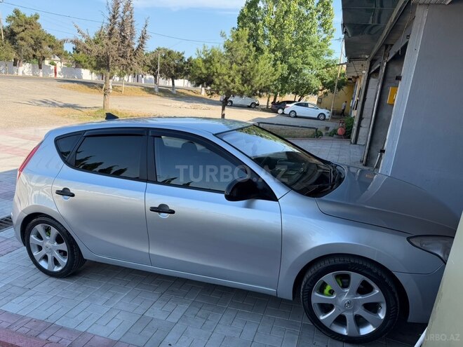 Hyundai i30-4