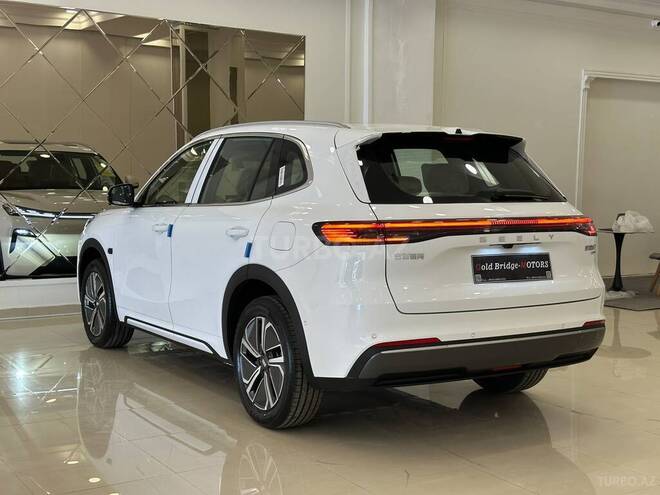 Geely Galaxy Starship 7-4