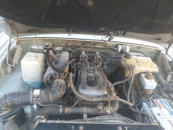 GAZ 31105 "Volga"-12