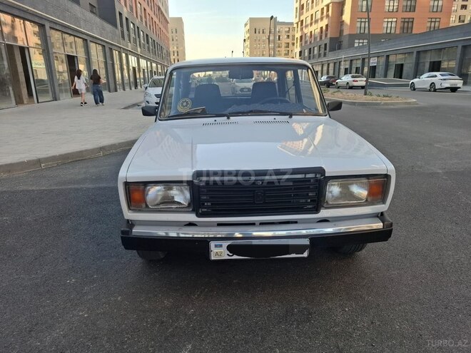 LADA (VAZ) 2107-1