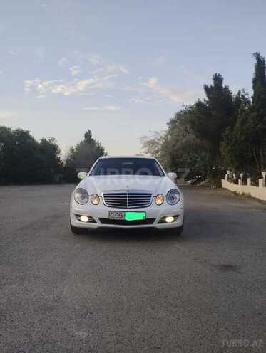 Mercedes E 220-1