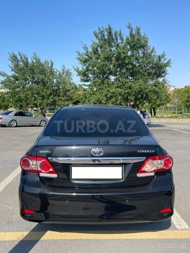 Toyota Corolla-4