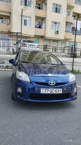 Toyota Prius-2