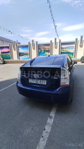 Toyota Prius-3