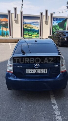 Toyota Prius-4