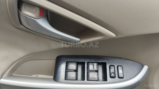 Toyota Prius-15