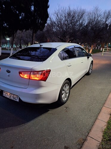 Kia Rio-4