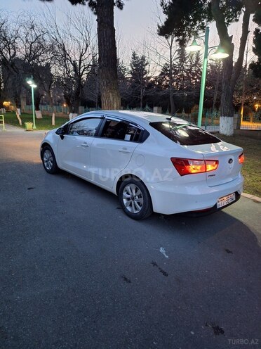 Kia Rio-3
