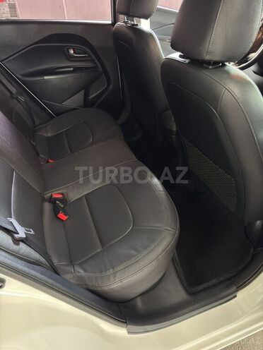 Kia Rio-7