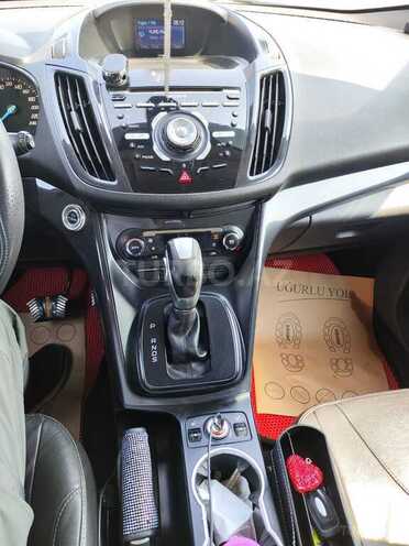 Ford Kuga-10