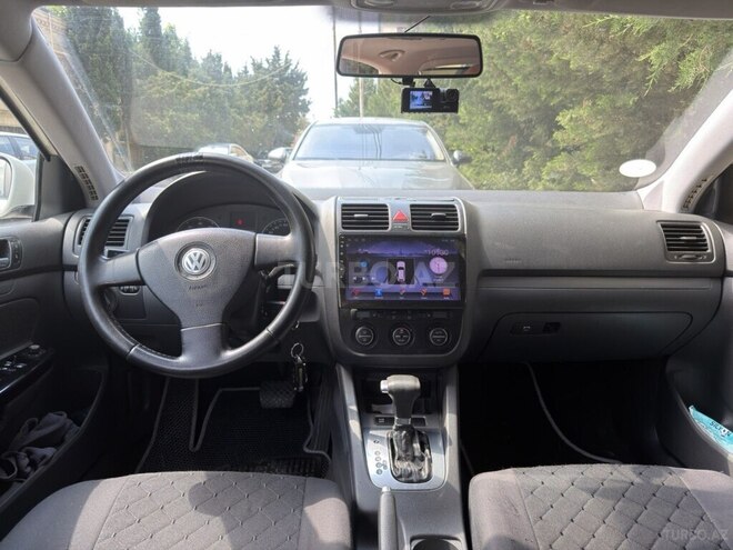 Volkswagen Jetta-3
