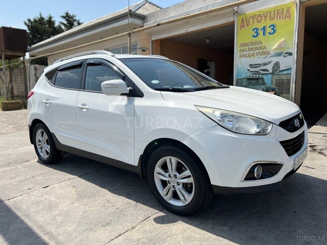Hyundai ix35-4