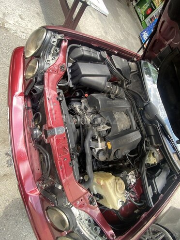 Mercedes E 240-18