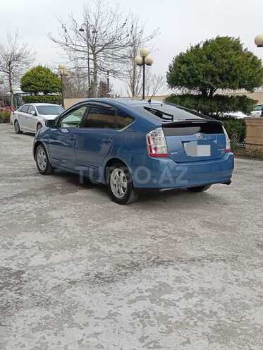 Toyota Prius-2
