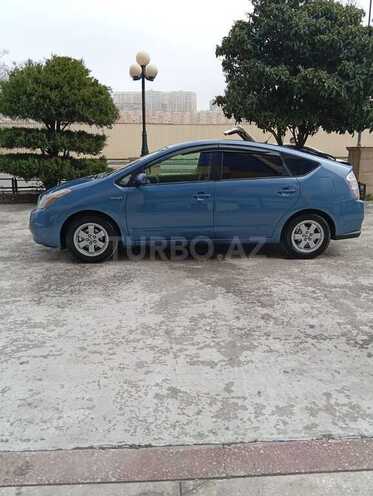 Toyota Prius-4