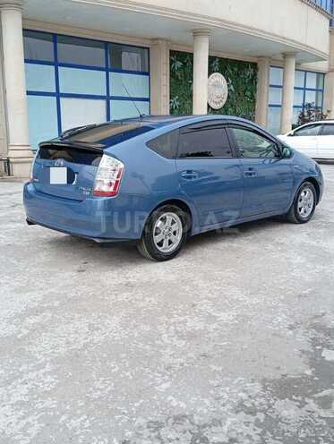 Toyota Prius-5
