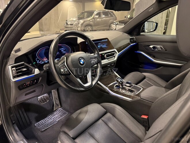 BMW 330-8
