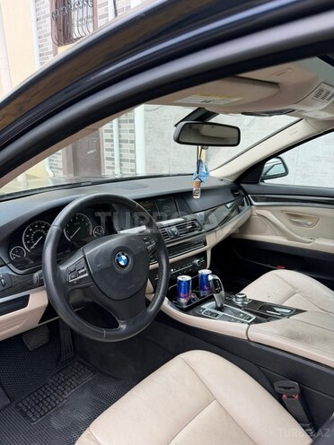 BMW 528-9