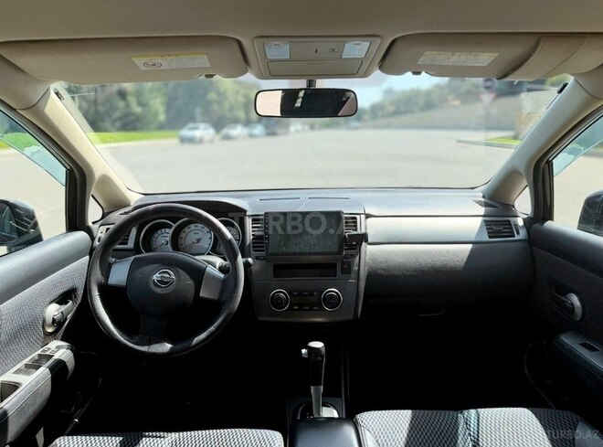 Nissan Tiida-8