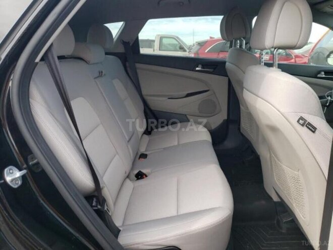 Hyundai Tucson-8