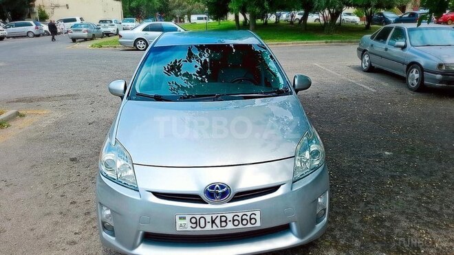 Toyota Prius-9