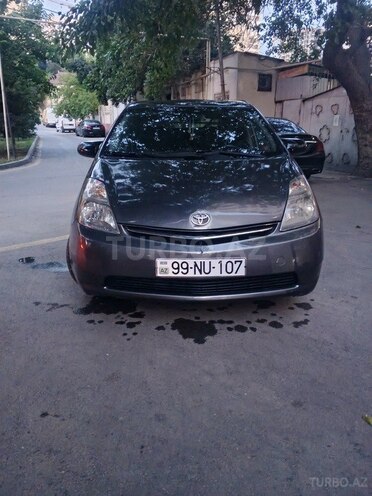Toyota Prius-2