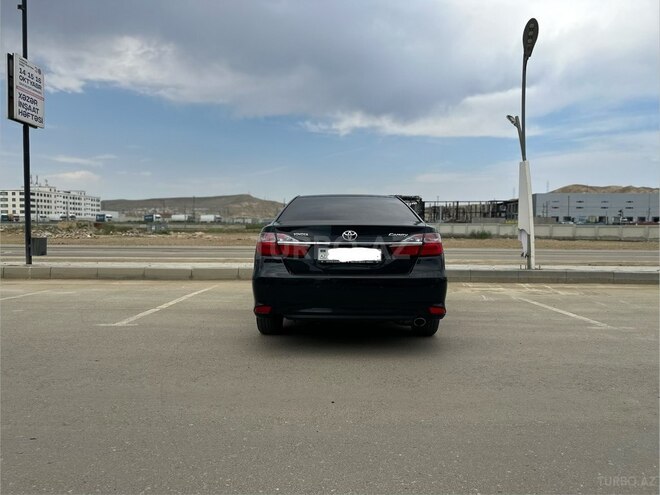 Toyota Camry-4