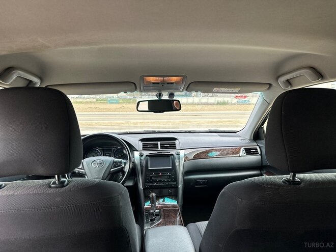 Toyota Camry-5