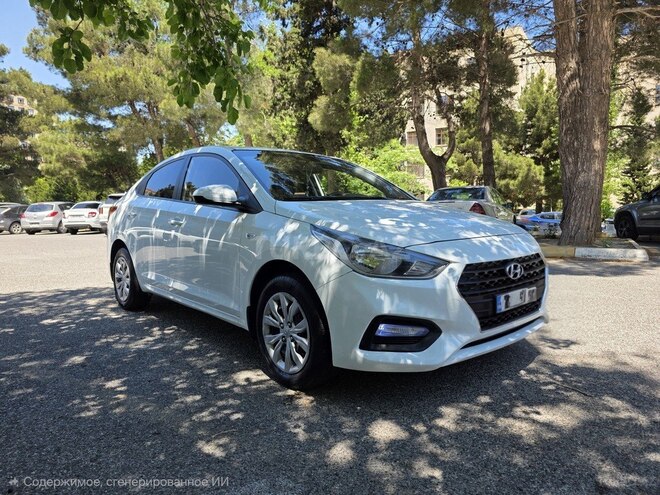 Hyundai Accent-4